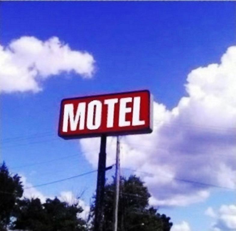 Dry Ridge Motor Inn 外观 照片