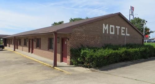 Dry Ridge Motor Inn 外观 照片