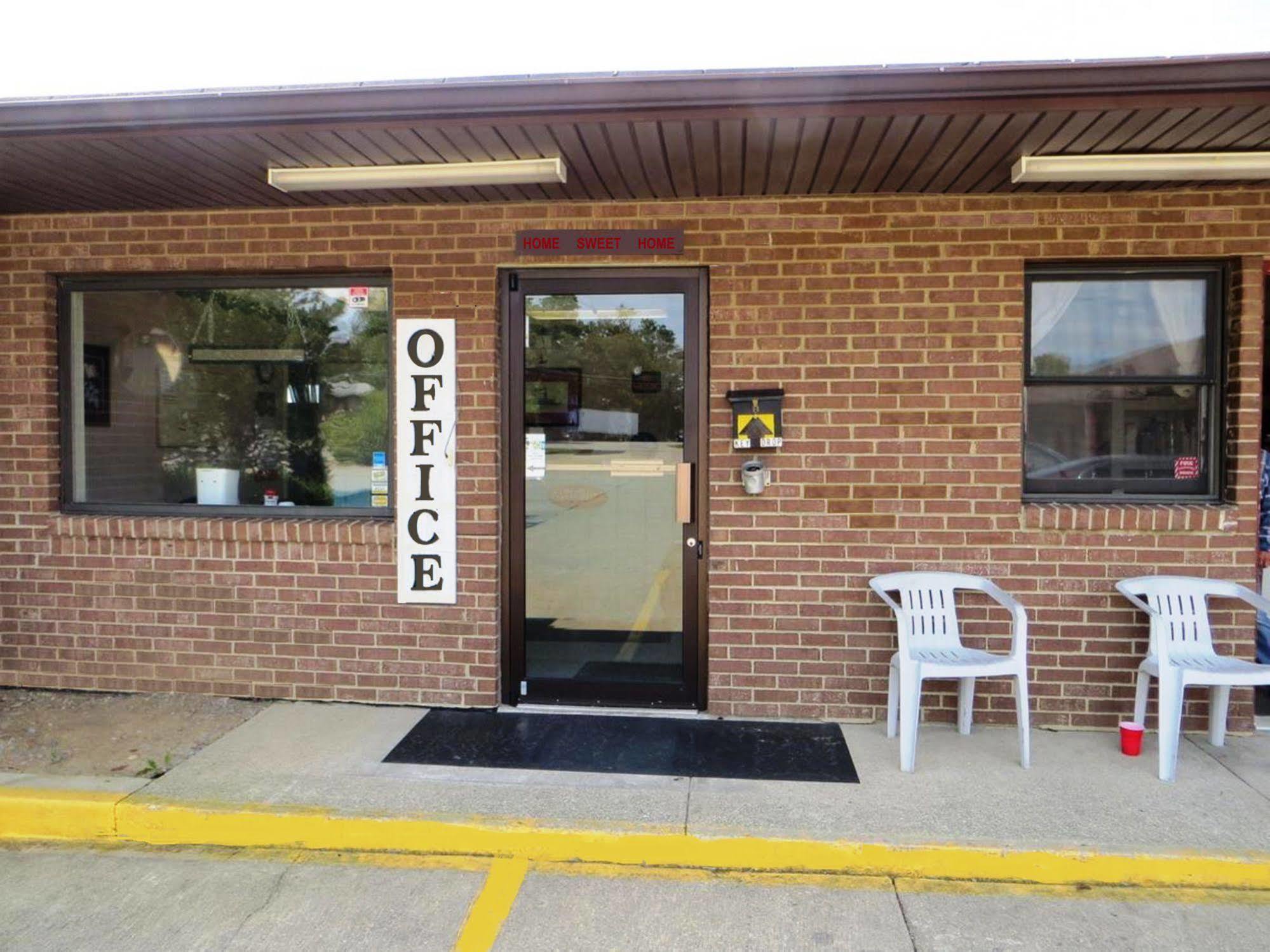 Dry Ridge Motor Inn 外观 照片
